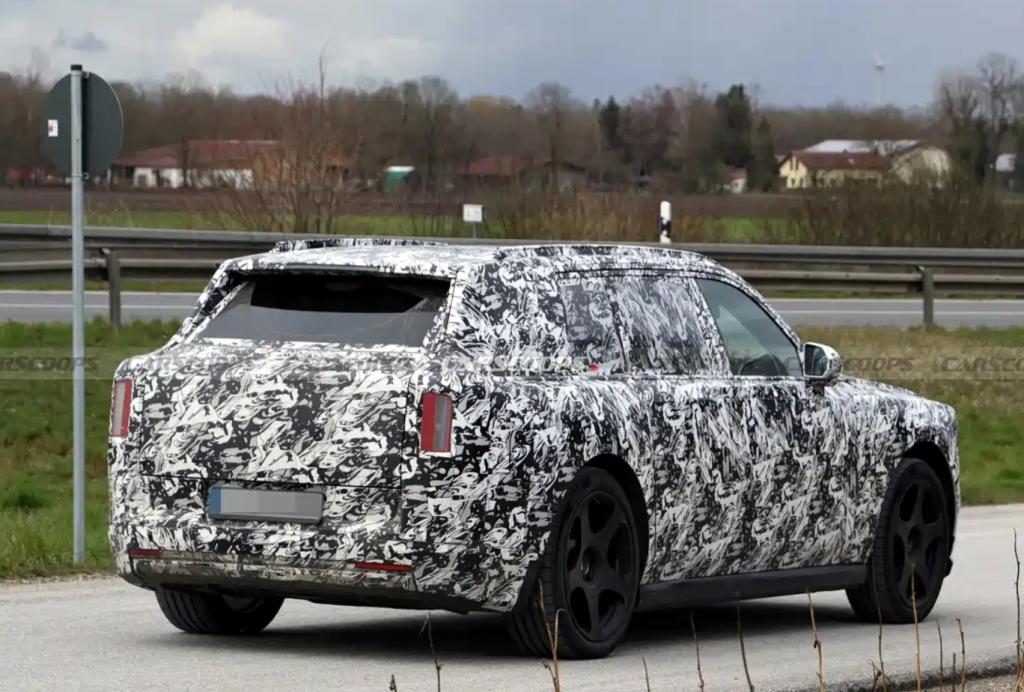 Rolls-Royce Cullinan EV