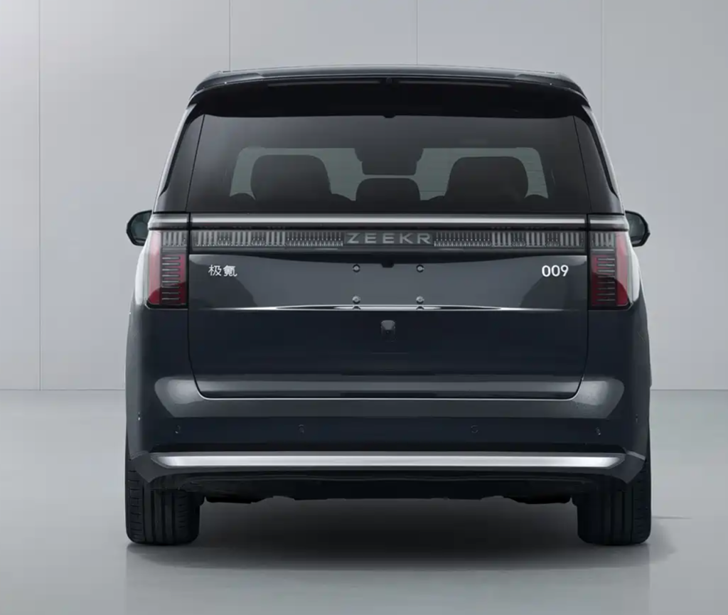 2026 Zeekr 009
