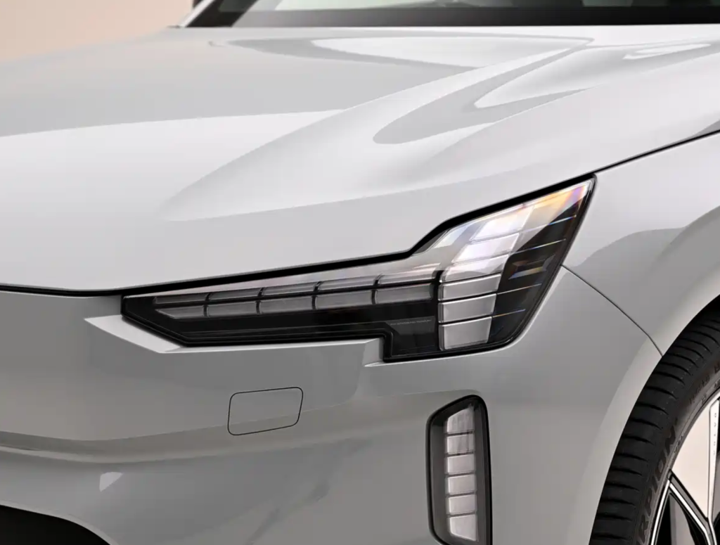 Flagship Electric SUV