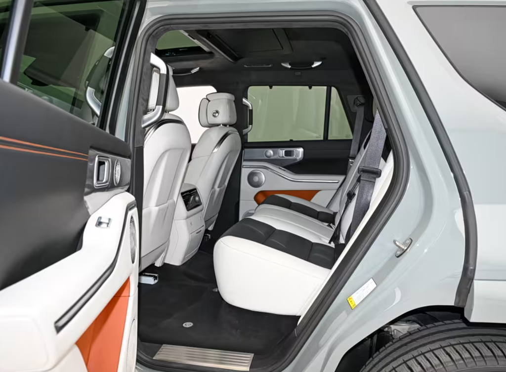 Tank 700 Hi4-T/Hi4-Z