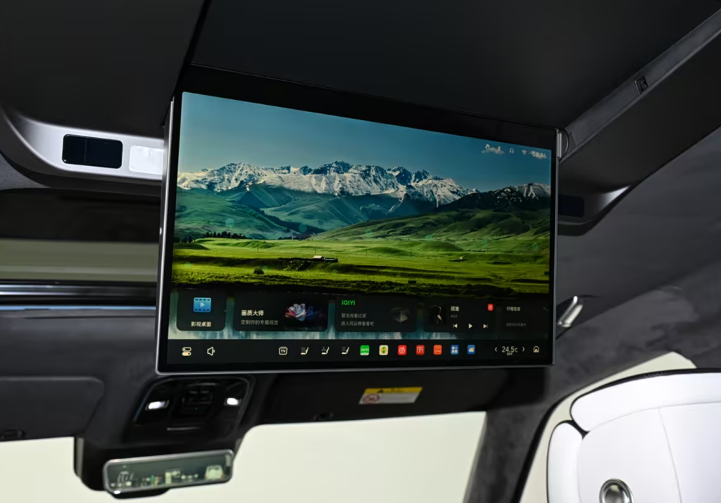 2026 Tank 700 Hi4-Z & Hi4-T