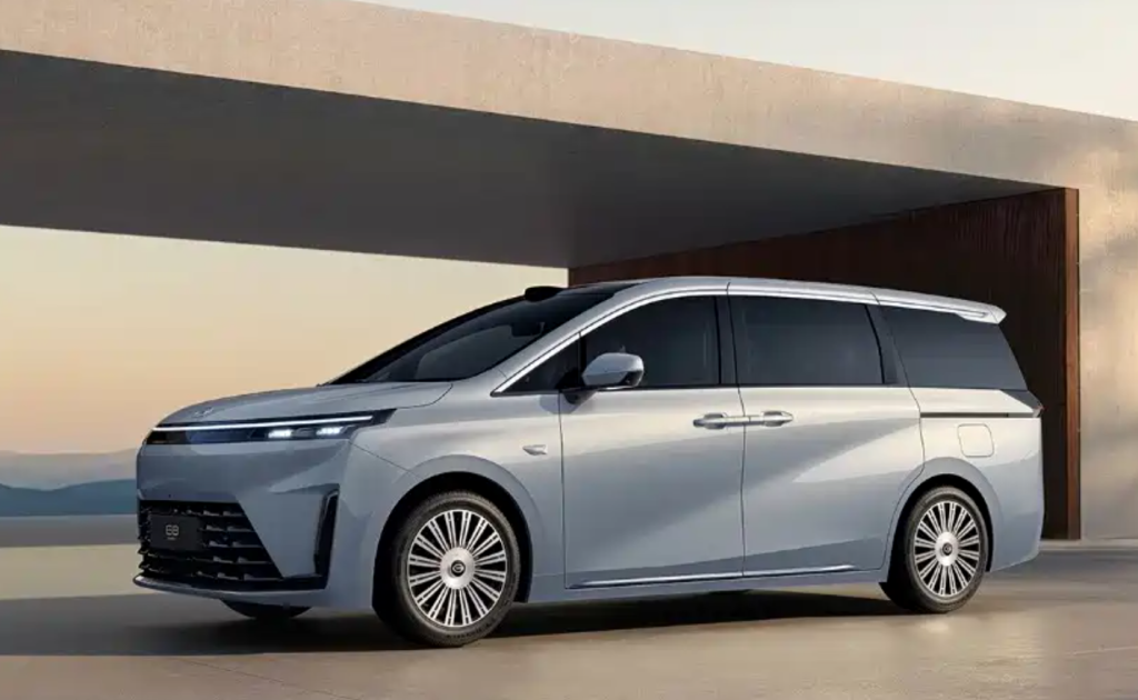 GAC Trumpchi Xiangwang E8 PHEV