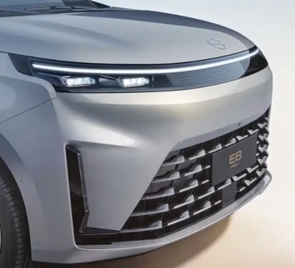 GAC Trumpchi Xiangwang E8 PHEV