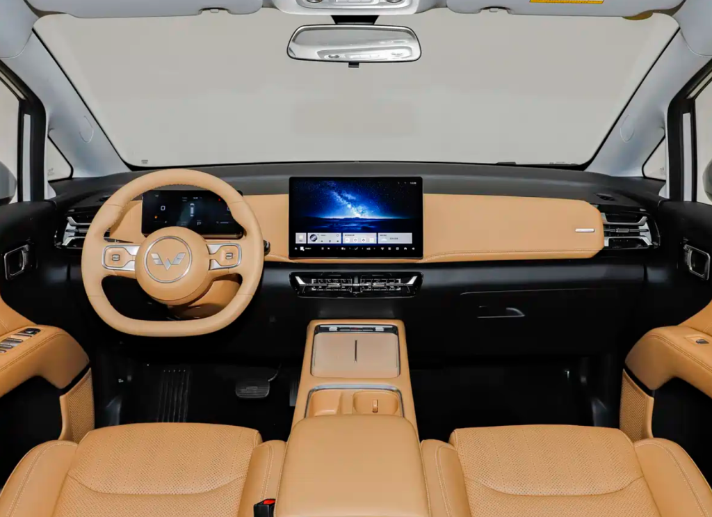 Wuling Starlight 730