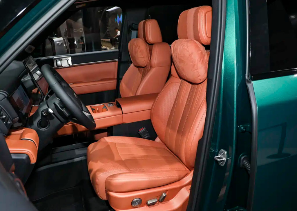 Fang Cheng Bao Tai 7 EV