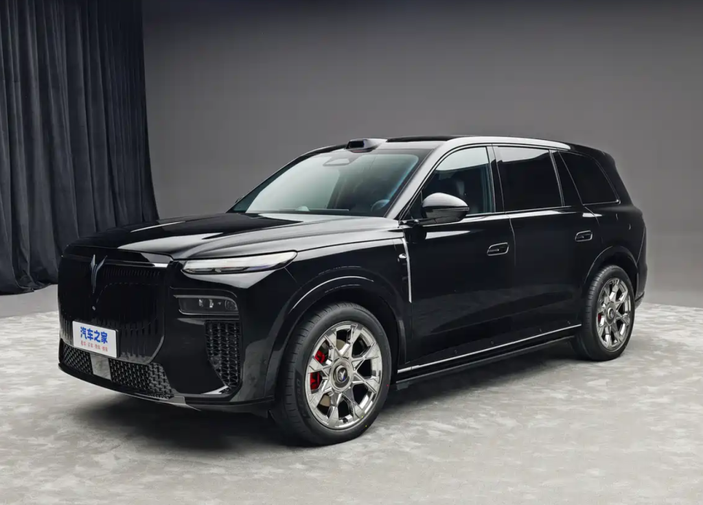 VOYAH Taishan X8