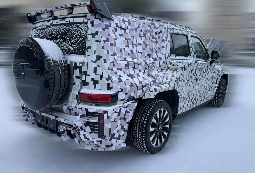 TANK 700 Long Wheelbase