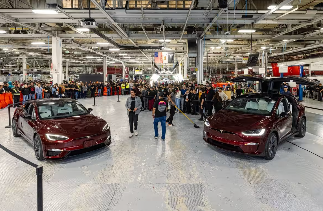 Tesla Model S discontinued
